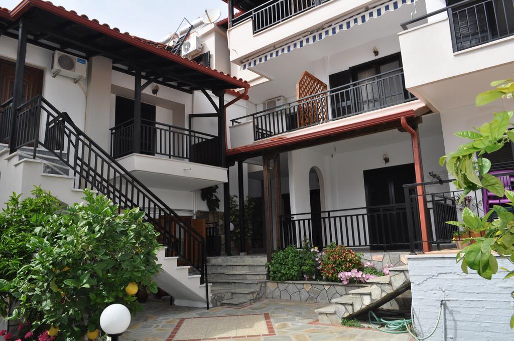 Giannis Maria Apartments ซากูเดีย ภายนอก รูปภาพ