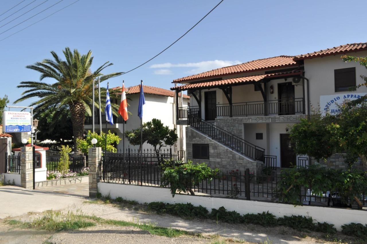 Giannis Maria Apartments ซากูเดีย ภายนอก รูปภาพ